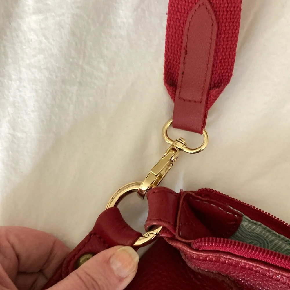 The Sak Red Leather Shoulder Bag - Picture 12 of 12